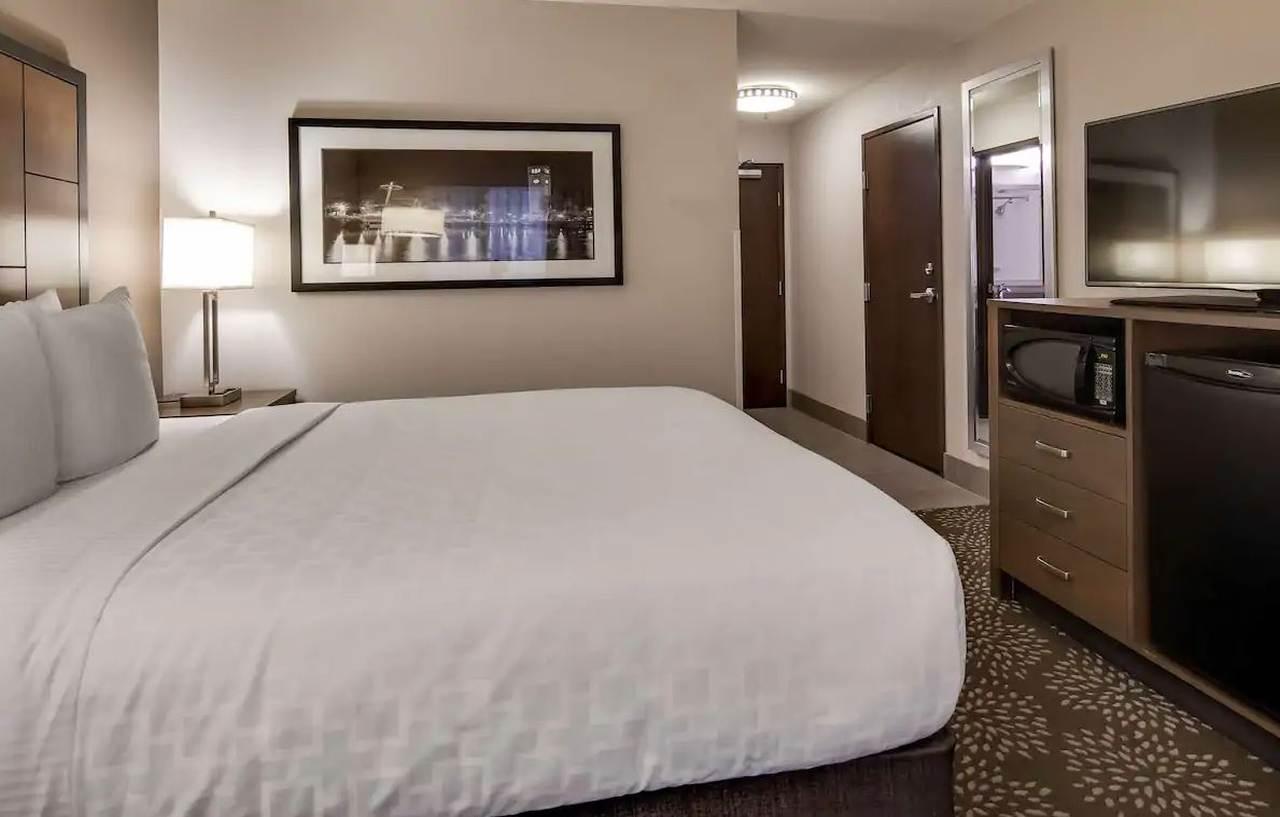 Best Western Plus Spokane North エクステリア 写真