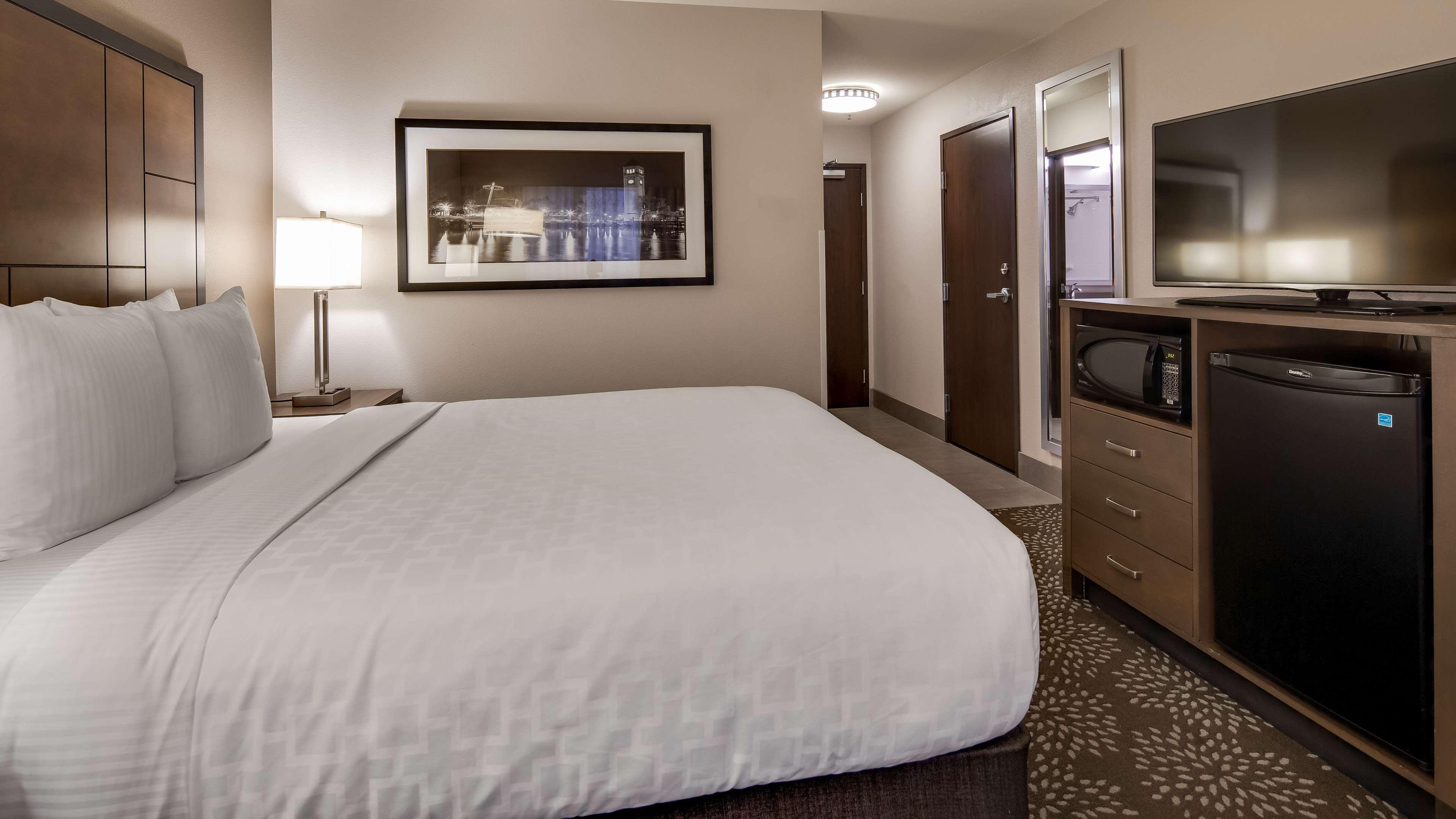 Best Western Plus Spokane North エクステリア 写真