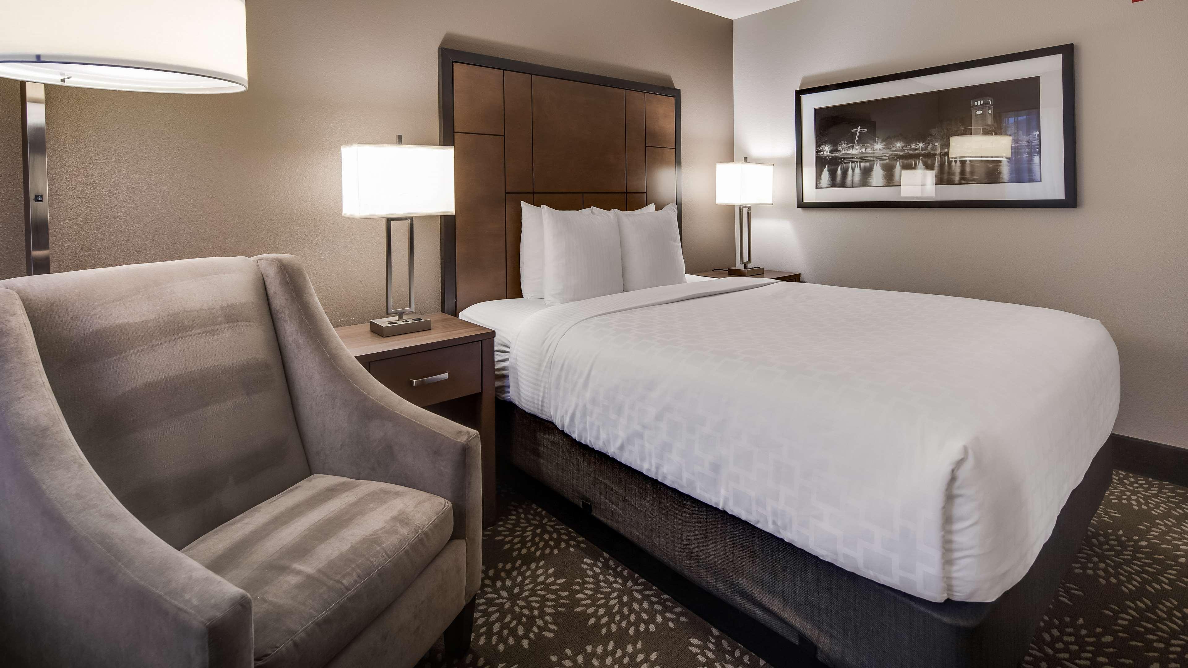 Best Western Plus Spokane North エクステリア 写真