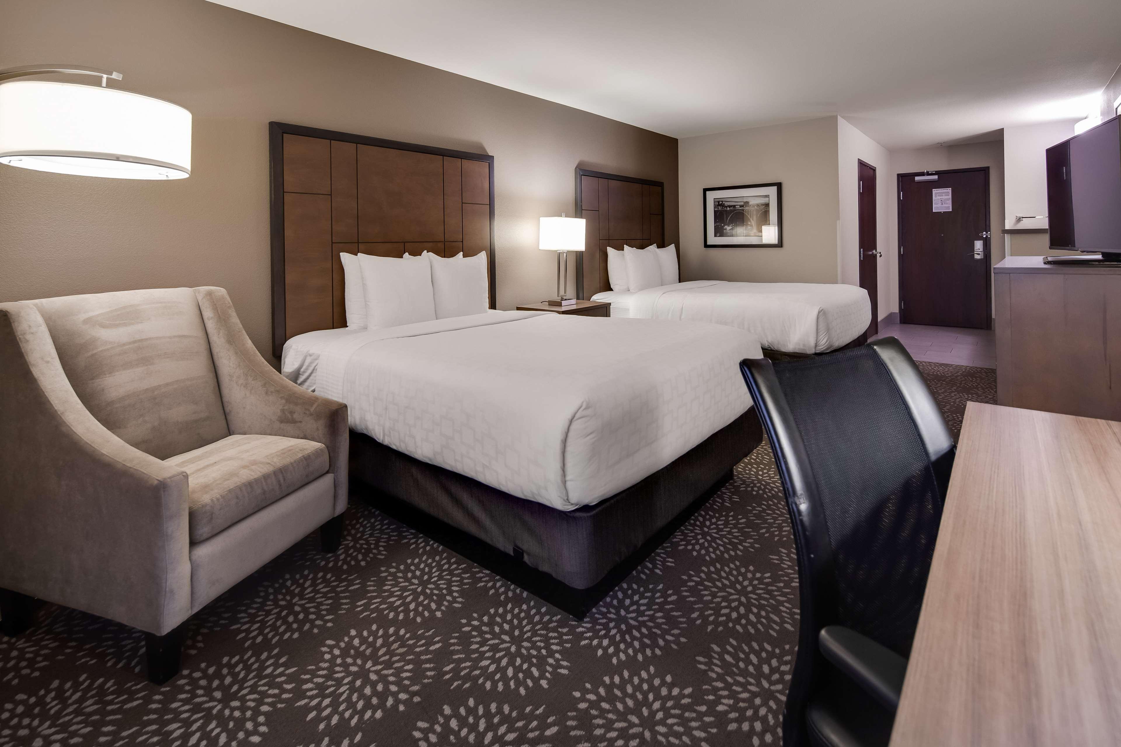 Best Western Plus Spokane North エクステリア 写真